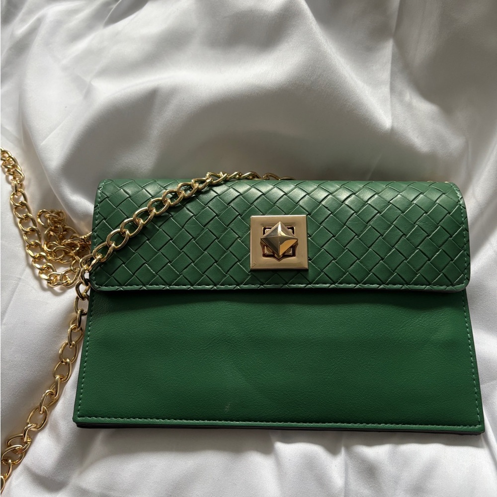 Green Woven Leather Chain Bag